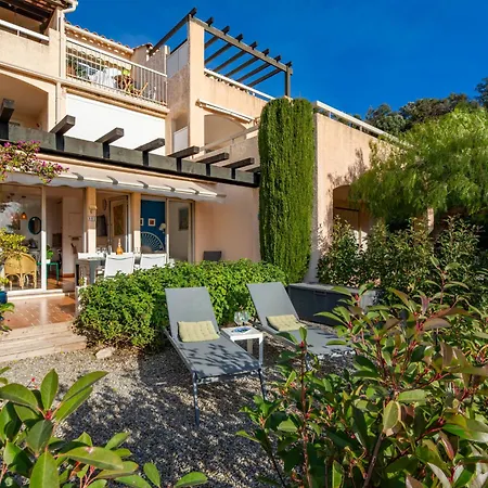 Les Coteaux De La Nartelle-32 By Interhome