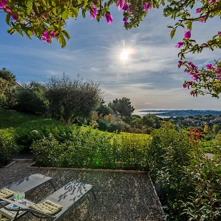 Les Coteaux De La Nartelle-32 By Interhome