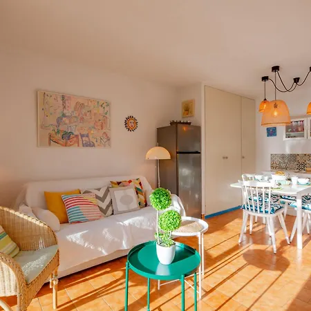 公寓 Les Coteaux De La Nartelle-32 By Interhome *